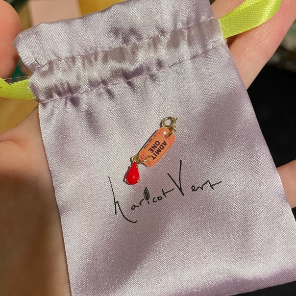 Haricot Vert Single Picto-Charm “Admit One” - Picture 3 of 3